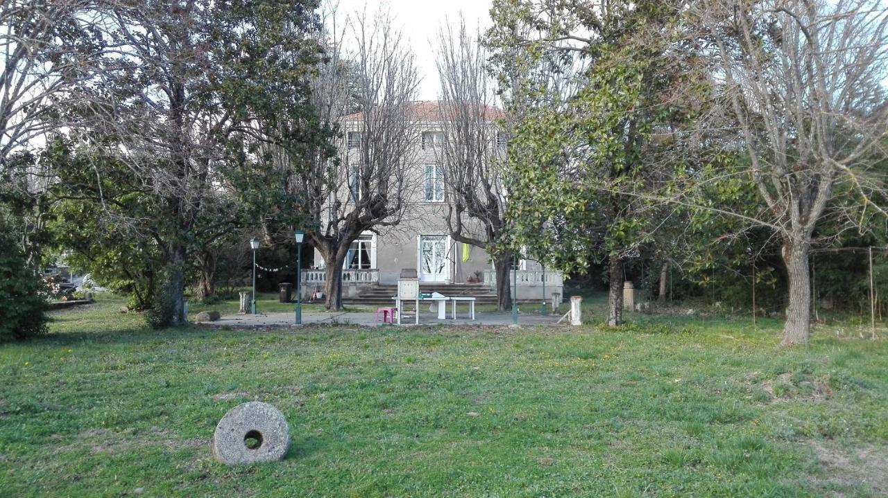Villa Saint-Privat Pouzilhac Exterior foto
